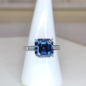 5ct Assher Cut Sapphire Blue Moissanite Ring. Size 9.